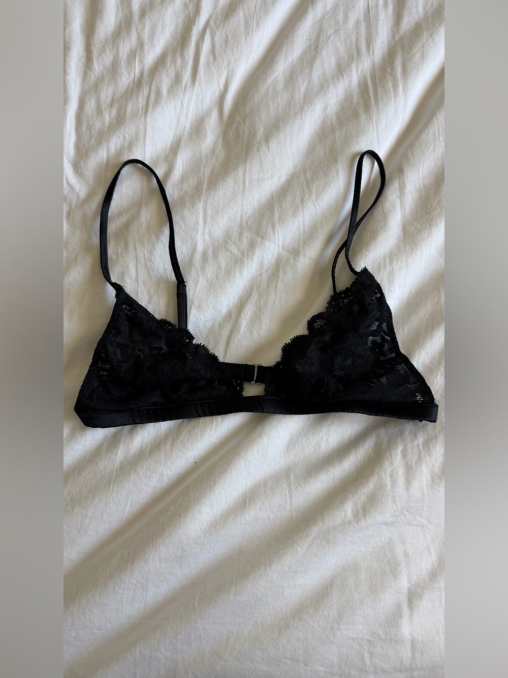fleur du mal charlotte lace triangle bra, size small in black